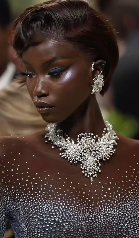 Anok Yai, I Love Being Black, Dark Skin Beauty, Australian Models, Girl Crushes, Black Is Beautiful, Pretty Face, Look Cool, Pretty Woman