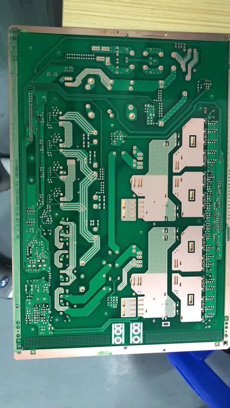 Pcb Aesthetic, Pcb Design, Sketchbook Ideas, Whats App, Logic Board, Motherboard, Electronic Components, Sketch Book, Art Inspiration