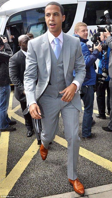 Gray Grey Suit Brown Shoes, Lilac Gowns, Gray Groomsmen Suits, Wedding Guest Suits, Groomsmen Grey, Grey Suit Men, Wedding Tux, Light Grey Suits, Dinner Suit