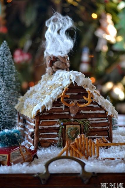 Gingerbread Log Cabin, Gingerbread House Parties, Gingerbread House Designs, Gingerbread House Decorations, Christmas Gingerbread House, Navidad Diy, Christmas 2014, Christmas Goodies, Christmas Scene