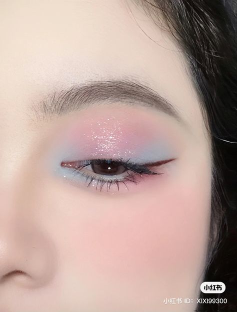 Kawaii Eyeshadow, Pink And Blue Eyeshadow, Eyeshadow Korean, Pastel Eyeshadow, Goddess Makeup, Yume Kawaii, Douyin Makeup, Make Up Inspo, Glowing Makeup