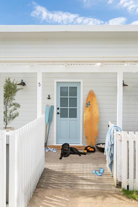 Beach Shack Bathroom, Coastal Shack, Beach Shack Aesthetic, Beach Shack Interior, Beach Shack Exterior, Beach Bungalow Exterior, Porters Paints, Australian Beach House, Bungalow Decor