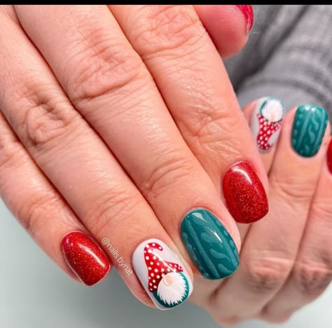 Gnome Nails, Nails Fancy, Accent Nail Designs, Girls Nail Designs, Cute Nail Colors, Nails Classy, Finger Nail Art, Christmas Gel Nails, Christmas Nail Art Designs