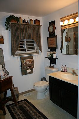 .....ideas for a primitive look bathroom "The shelf over the window is great"... Bedroom Window Blinds, Primitive Bathroom Decor, Country Bathrooms, Makeover Kamar Mandi, Primitive Bathroom, Country Bathroom Decor, Primitive Bathrooms, Primative Decor, Bathroom Farmhouse