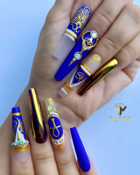 Egyptian Nail Art Design, Egyptian Nails Designs, Egyptian Nail Art, Cute And Easy Nails, Nail Art Design 2023, Egyptian Nails, Gold Manicure, New Years Eve Outfit, Gucci Nails