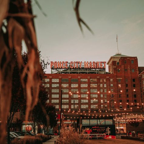 My schedule has been crazy, but Atlanta has been treating me very well! ★★ One of my favorite things to do in my spare time is visit Ponce City Market. What are some things you enjoy doing in your spare time? . . . . . #march2019 #poncecitymarket #happywednesday #graphicdesign #socialmedia #onlinemarketing #laudiemarismarketing #girlboss #womenwhowork #networkmarketing #workingwomen #creativedirector #socialmediamanagement #womeninbusiness #upcoming #travelhacks #travelbug #bossbabes #columbiasc Amanda Aesthetic, Ponce City Market Atlanta, Jess Wandering, Georgia Living, Weekend In Atlanta, Ponce City Market, Moose Pictures, Atlanta City, My Schedule