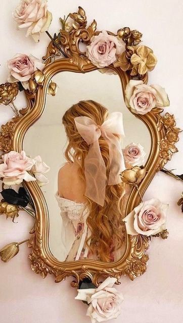 Vintage Princess Aesthetic, Coquette Aesthetic Wallpaper, Aphrodite Aesthetic, Rose Mirror, Fairytale Aesthetic, Goddess Aesthetic, Rose Queen, Fairytale Fashion, Rosé Aesthetic