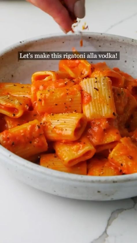 How To Make A Pasta, How To Make Healthy Pasta, Cooking Video Ideas, How To Make Easy Pasta, How Make Pasta, How To Make Pasta Recipes, Quick Simple Pasta, How To Make Pasta, Vegan Rigatoni