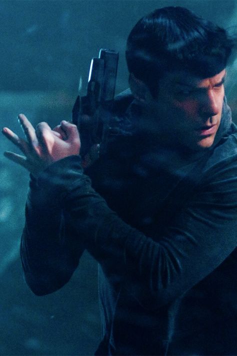 Spock Zachary Quinto, Star Trek Reboot, Film Star Trek, Star Trek 2009, Star Trek Spock, New Star Trek, Star Treck, Mr Spock, Star Trek Into Darkness