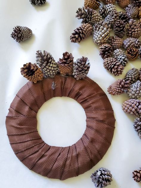 Pinecone Wreath Diy, Easy Burlap Wreath, Pine Cone Christmas Decorations, Winter Wreath Diy, Easy Wreaths, Wire Wreath Forms, Ribbon Crafts Diy, Wreath Making Supplies, Pine Cone Decorations