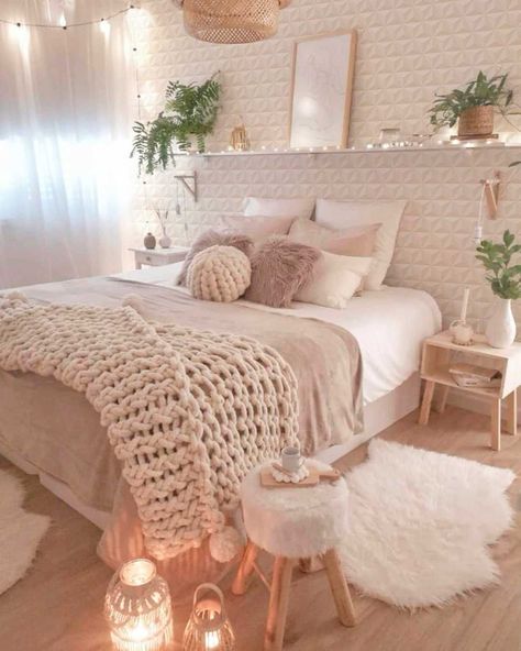 Dekorasi Kamar Tidur, Preppy Room Decor, Preppy Room, Redecorate Bedroom, Cozy Room Decor, Teen Bedroom Decor, Girl Bedroom Decor, Room Design Bedroom, Dream Room Inspiration