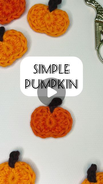 Crochet Mini Pumpkin Applique, Nik Naks, Crochet Autumn, Brown Yarn, Pumpkin Applique, Crochet Bebe, Crochet Fall, Friends Instagram, Crochet Pumpkin