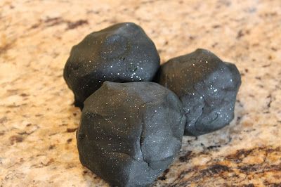 Lump of Coal play dough Best Playdough Recipe, Inexpensive Party Favors, Lump Of Coal, Black Food Coloring, Sugar Dough, Cream Of Tarter, Christmas Smell, Playdough Recipe, Train Party