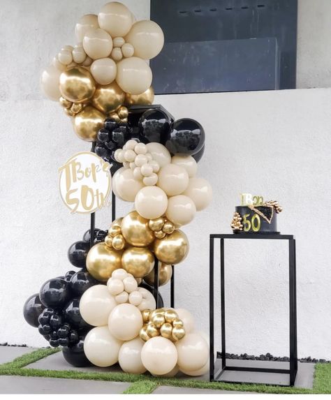 Black White And Gold Balloon Garland, Black White And Gold 50th Birthday Party, White Gold And Black Party Decorations, Graduation Balloon Garland Ideas, Black And Beige Balloon Garland, Rehearsal Dinner Balloon Decorations, 50th Birthday Balloon Garland, Black And Gold Balloon Decorations, Black And Tan Balloon Arch