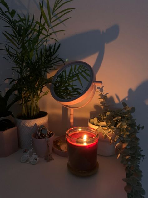 Plants on a white table next to light pink mirror and red berry scented candle. Pink Planty Bedroom, Hot Pink Candles, Plant Decor Ideas, Room Plants, Fairy Bedroom, Plant Corner, Tidy Room, Apartment Vibes, Cute Room