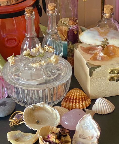 Mermaid Aesthetic Bedroom, Siren Aesthetic Room, Glamour Magic Aesthetic, Glamour Magick Aesthetic, Glamour Witch Aesthetic, Glamour Altar, Mermaidcore Room, Devine Feminine Aesthetic, Magick Aesthetic