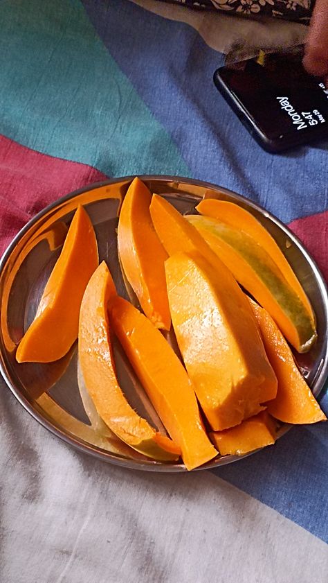 Mango Snap, Appetizer Board, Foodie Pics, Snap Snapchat, Birthday Collage, Food Drink Photography, Funny Girl, Snap Food, Food Snapchat