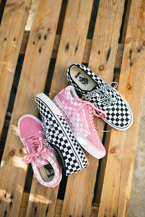 Vans Shoes Fashion, Vans Authentic Shoes, Cute Vans, Pink Vans, Custom Vans, Aesthetic Shoes, Painted Shoes, Vans Sneakers, Dream Shoes