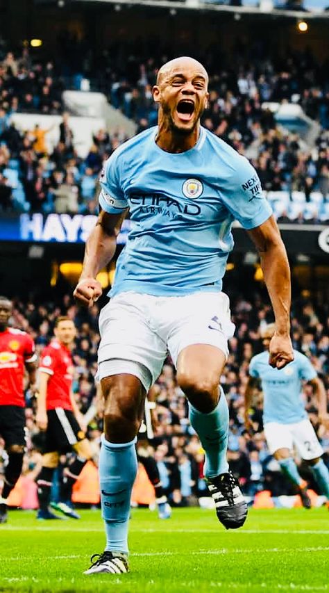 Kompany Manchester City, Tyga Style, Manchester City Wallpaper, Vincent Kompany, Kun Aguero, Manchester Airport, Football Program, Man City, City Wallpaper