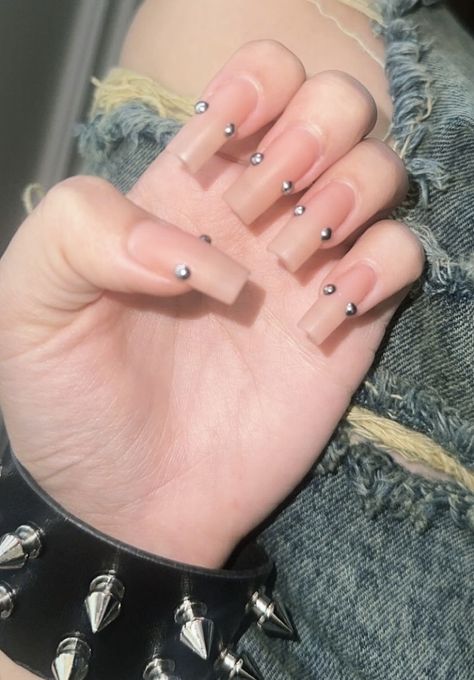 Pierced Nails, Nail Piercing, Tara Yummy, September Nails, Punk Nails, Y2k Nails, Summer Acrylic Nails, Silver Nails, Best Acrylic Nails