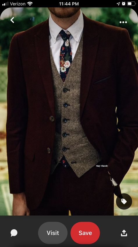 Vintage Wedding Suits, Best Wedding Suits, Mens Wedding Attire, Groom Wedding Attire, Rustic Vintage Wedding, Burgundy Suit, Wedding Groomsmen, Groomsmen Suits, Groomsmen Attire