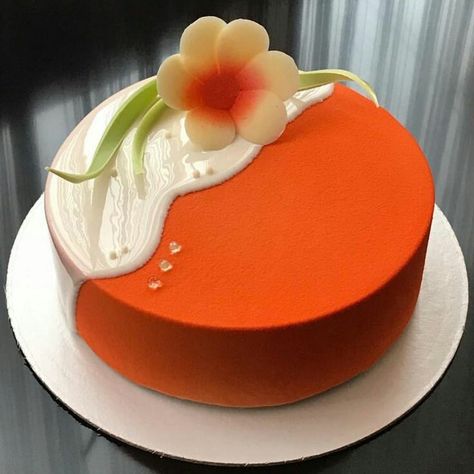 Orange Cake Design, Mirror Cakes, Tooth Cake, Girly Cakes, Banana Oat, Mirror Glaze, Decorating Videos, Easy Cake Decorating, Cake Decorating Videos