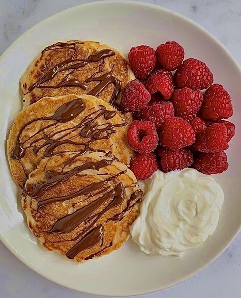 Plats Healthy, Food Goals, Healthy Snacks Recipes, Pretty Food, Food Cravings, I Love Food, Happy Monday, Aesthetic Food, Baby Food Recipes