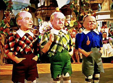 The Wizard of Oz: "We represent the Lollipop Kids!" Wizard Of Oz Munchkins, Munchkin Costume, Lollipop Guild, On Air Radio, Wizard Of Oz Movie, Wizard Of Oz 1939, Oz Movie, Carole Lombard, Land Of Oz