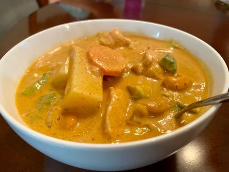 Easy, Cozy Chicken Massaman Curry Masman Curry, Massaman Curry Instant Pot, Crock Pot Massaman Curry, Massaman Curry Chicken, Healthy Massaman Curry, Massaman Curry Vegan, Chicken Massaman, Jam Bites, Chicken Massaman Curry