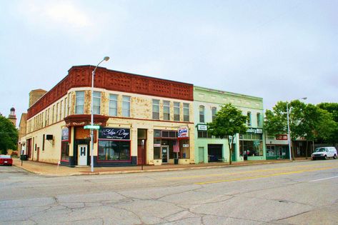 Escanaba Is Most Classically Michigan Town In The State Escanaba Michigan, Lake Living, Upper Peninsula, Northern Michigan, Great Lakes, Michigan, Natural Beauty, Lake, House Styles