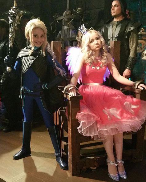 This #Monstober join #LivAndMaddieCaliStyle at the #DemonsDungeon!!! New #LivAndMaddie Fri 10/14 at 8PM on @disneychannel #ScareARooney #MiniSkyVolt #Maloween #BTS Sophia Carson, Best Celebrity Halloween Costumes, Celebrity Halloween, Liv And Maddie, Cali Style, Celebrity Halloween Costumes, Halloween Costume Party, Dove Cameron, Disney Girls