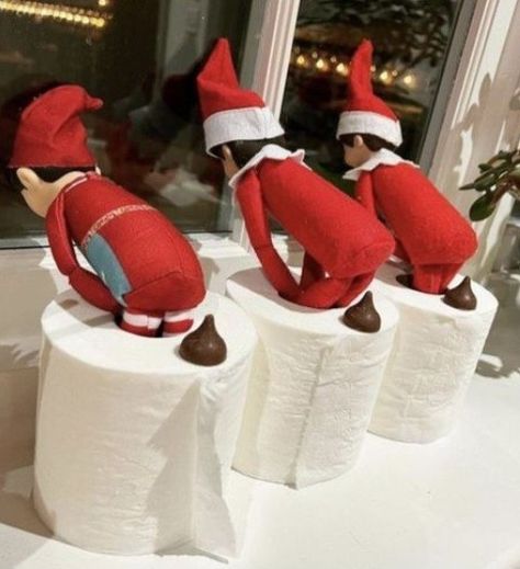 Departure Elf On The Shelf Ideas, Elf On The Shelf Toilet, Hershey Kisses Crafts, Shelf Toilet, Funny Elf On The Shelf, Elf Ideas Easy, Bad Elf, Awesome Elf On The Shelf Ideas, Diy Gifts For Kids