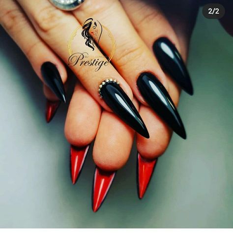 Stilleto nails Goth Red Nails Acrylic, Red Inside Nails, Black Long Stiletto Nails, Black With Red Underneath Nails, Goth Stilleto Nails Designs, Black Red Stiletto Nails, Black And Red Coffin Nail Ideas, Black And Red Bottom Nails, Black Red Nails Acrylic