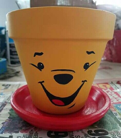 Winnie the Pooh pot Winnie The Pooh Pots Diy, Winnie The Pooh Flower Pot, Winnie The Pooh Pot, Halloween Toilet Paper Roll Crafts, Terra Cotta Pot Crafts Diy, Clay Pot Projects, Flower Pot People, Clay Pot People, Flower Pot Art