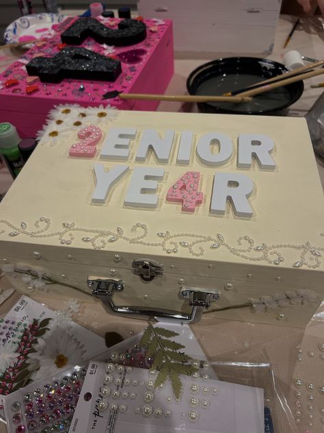 memory box, senior year, class of 2024 Class Night Outfits, College Senior Gift Ideas, Senior Memory Box Ideas Pink, Memory Box Senior Year, Senior Stuff High Schools, Senior Year Bulletin Board Ideas, Senior Boxes 2024, Senior Year Craft Ideas, Senior Box Ideas Painted 2024