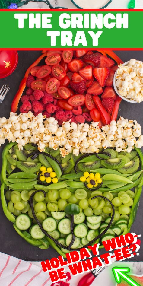 The Grinch Fruit Tray Idea that Will Make Your Heart Grow 3 Sizes The Grinch Snacks, Grinch Salad Ideas, Grinch Veggie Tray, Grinch Day Food, Grinch Vegetable Tray, Grinch Fruit Platter, Grinch Fruit Tray, Grinch Veggie Platter, Grinch Dinner Ideas