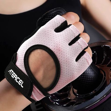 Gym Gloves Women, Gloves Photography, Sports Aesthetics, Gloves Aesthetic, List Inspiration, Bday List, Delicate Gold Jewelry, Weight Lifting Gloves, Gym Gloves