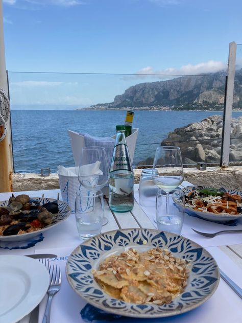 italian food. sicily. mondello beach. palermo. pasta. beach dinner. summer aesthetic. Great Food, Sicily, Great Recipes, Restaurant, Drinks, Travel