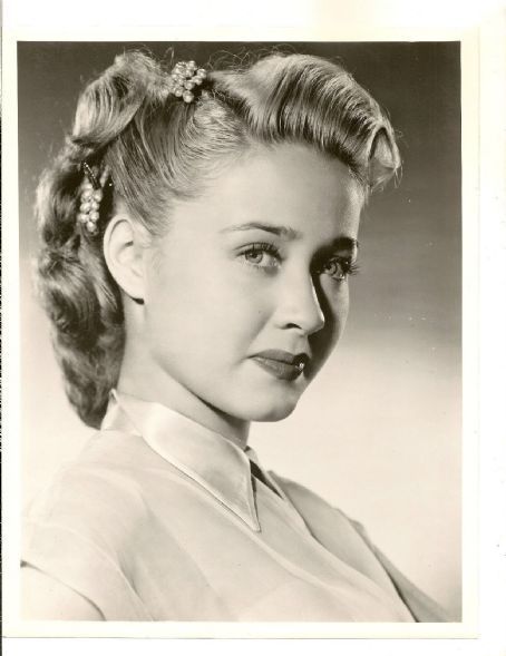 Jane Powell Hair History, Gloria Dehaven, Retro Hollywood, Jane Powell, Vintage Hollywood Glamour, Classic Movie Stars, Classic Actresses, Actrices Hollywood, Hollywood Legends