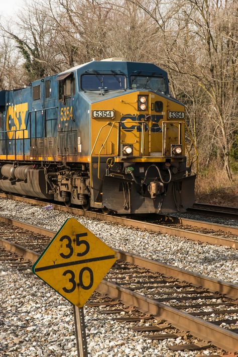 Train Tracks Photography, Steam Trains Photography, Steam Trains Uk, Train Wallpaper, Csx Transportation, Train Drawing, Saint West, Railroad Art, Scenic Train Rides