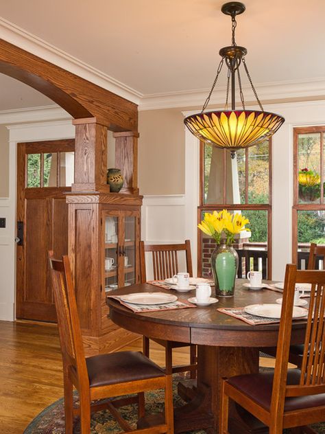 Craftsman Bungalow Interior, Craftsman Style Interior, Craftsman Style Interiors, Craftsman Home Decor, Craftsman Dining Room, Craftsman Interiors, Craftsman Home Interiors, Bungalow Interior, Craftsman Decor