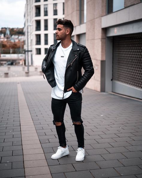 Men Clothes, In The Mood, Happy Saturday, The Mood, Mens Clothing Styles, Varsity Jacket, Bomber Jacket, Leather Jacket, Fashion Outfits