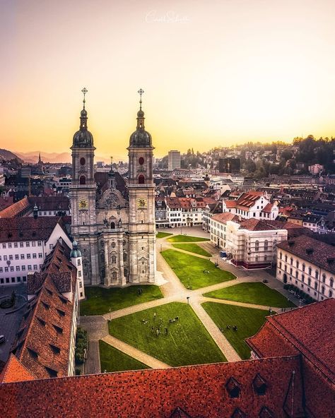 Amazing Switzerland в Instagram: «Have you ever benn to beautiful #St.Gallen? ⛪✨🇨🇭 📸by @schnelli_pictures Tag your image with #blickheimat to get featured on @blickheimat» Puzzle Ideas, St Gallen Switzerland, St. Gallen, Have You Ever, Your Image, Switzerland, Lingerie, Tags, Travel