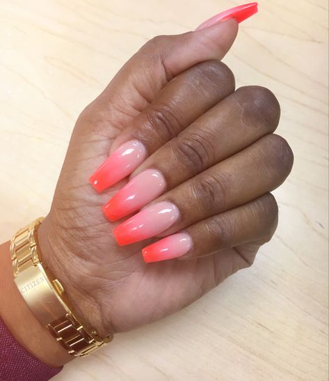 Burnt Orange Ombre Nails Fall, Ombré Coral Nails, Coral Ombre Nails Summer, Coral Ombre Nails, Peach Acrylic Nails, Acrylic Ombre, Orange Ombre Nails, Coral Ombre, Beach Nail