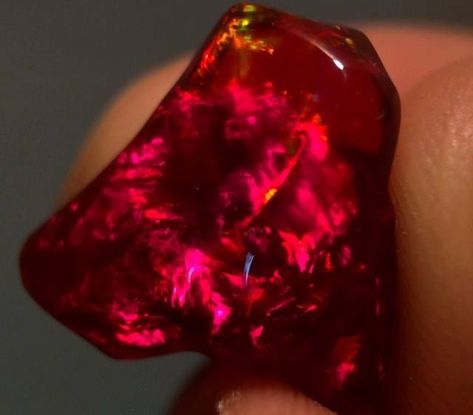 Rare Red Mexican Cherry Opal with Fire  Credit: Opal Auctions Goblin Brain, Opal Mineral, Colorful Crystals, Alexandrite Jewelry, Mexican Opal, Mexican Fire Opal, Keycap Set, Orgone Energy, Pretty Rocks