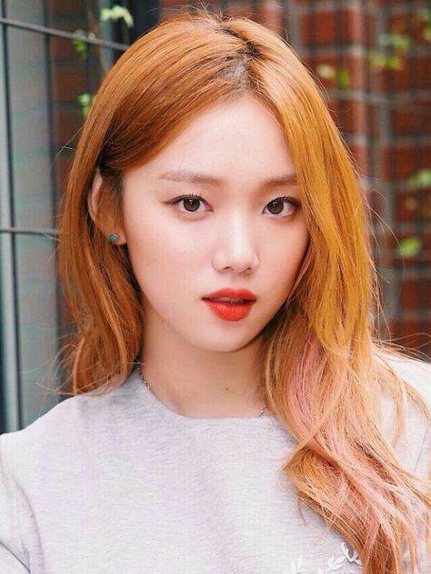 Lee Sun Kyung - bright orange hair Lee Sung Kyung Photoshoot, Lee Sung Kyung Wallpaper, Lee Sung Kyung, Sung Kyung, Japanese Makeup, Different Hair Colors, Different Hair, 웃긴 사진, Lee Sung