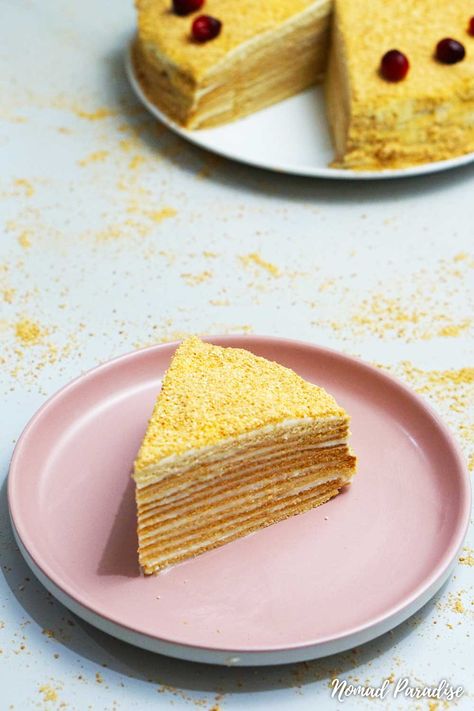 Russian Honey Cake (Medovik) Russian Honey Cake Recipe, Medovik Recipe, Medovik Cake, Russian Honey Cake, Lithuanian Recipes, Honey Cake Recipe, Russian Desserts, Recipes Cake, Honey Cake