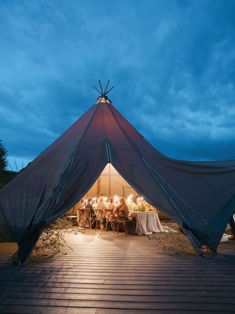 A Western-Chic Micro-Wedding on a Ranch Inspired by Ralph Lauren Old Hollywood Waves, Lucchese Boots, Sarah Seven, Epic Photos, Western Chic, Tiered Wedding Cake, Micro Wedding, Morning Wedding, Wedding Weekend