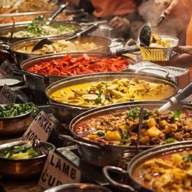 Must-Have Desi Dishes for a Big Fat Indian Wedding Hungover Food, Ideas Para Catering, Indian Wedding Food, Wedding Food Catering, Hangover Food, Wedding Buffet Food, Resep Pasta, Food Buffet, Reception Food