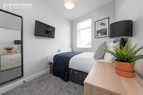 Maygreen Project: 5 Bedroom Professional HMO in Moorside Road, Manchester 6 Sqm Bedroom Ideas, 5 Sqm Bedroom Ideas, Bedroom Furniture University Student Accommodation, Investment Business, Student Room, Property Investment, Student House, Property Development, Investment Property